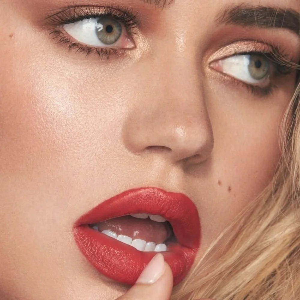 KKW BEAUTY Red Crème Lipstick in Candy Apple Red